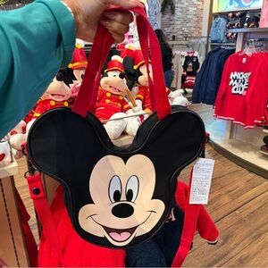Disney mini Mickey Mouse tote WDW 2026